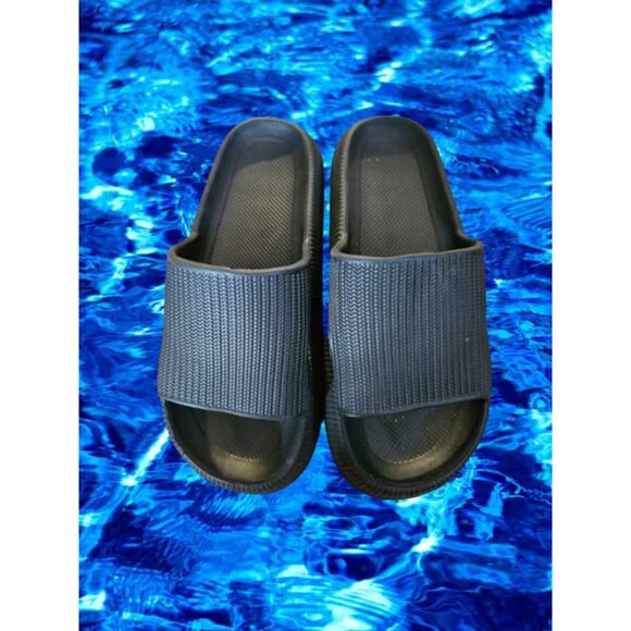 Black‎ Cloud Cushion Slides Size 36/37 - Picture 1 of 4